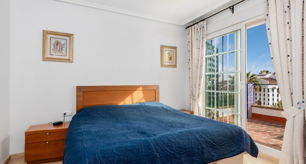 Sale - Villa - Orihuela costa - Villamartín