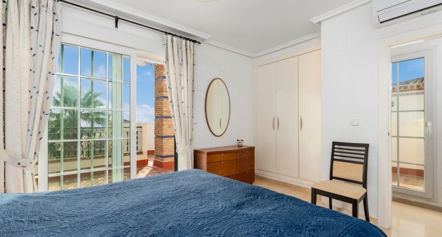 Sale - Villa - Orihuela costa - Villamartín