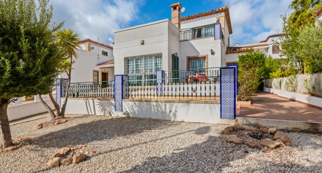 Sale - Villa - Orihuela costa - Villamartín