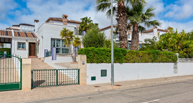 Sale - Villa - Orihuela costa - Villamartín