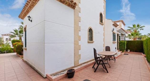 Sale - Villa - Orihuela costa - Villamartín