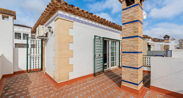 Sale - Villa - Orihuela costa - Villamartín