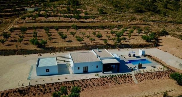 Nueva construcción  - Chalet - Hondon de las Nieves - La Canalosa