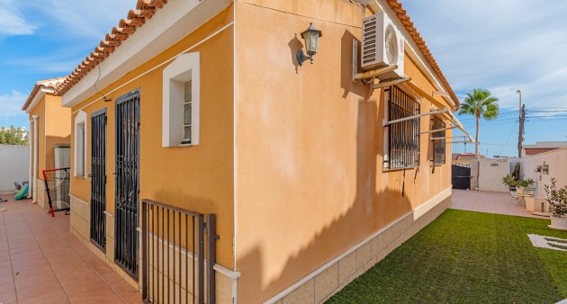 Sale - Villa - Ciudad Quesada - Rojales