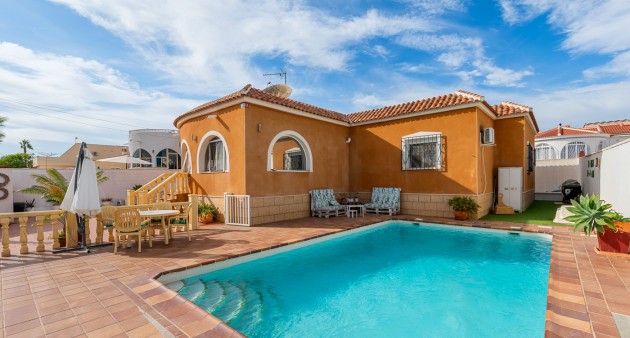 Sale - Villa - Ciudad Quesada - Rojales