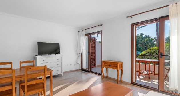 Sale - Apartment - Villamartín