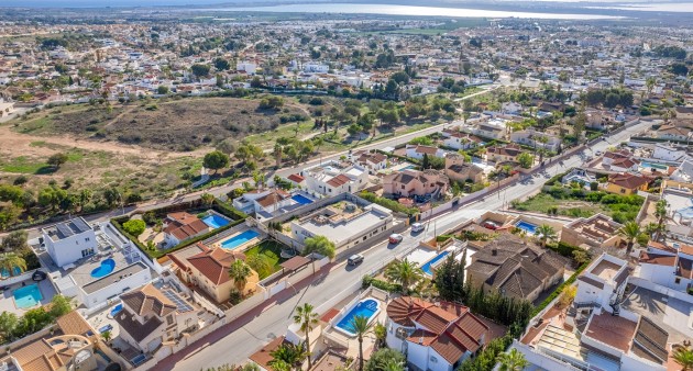 Sale - Villa - Ciudad Quesada - Rojales