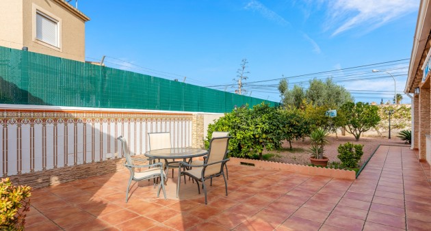 Venta - Chalet - Torrevieja