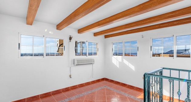 Venta - Chalet - Torrevieja