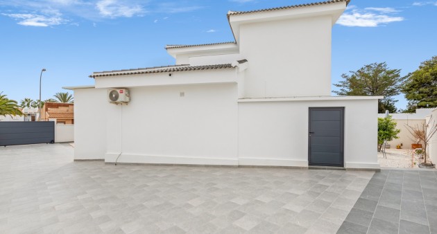 Sale - Villa - Ciudad Quesada - Rojales