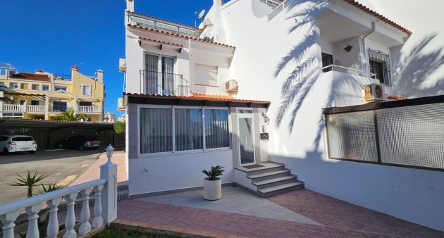 Vente - Townhouse - Torrevieja - La Mata