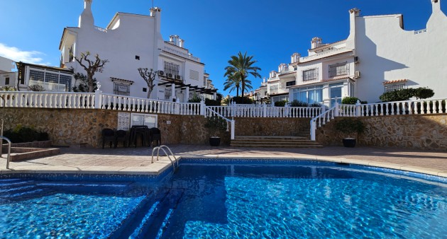 Vente - Townhouse - Torrevieja - La Mata