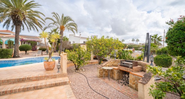 Sale - Chalet - Ciudad Quesada - Rojales