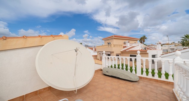 Sale - Chalet - Ciudad Quesada - Rojales