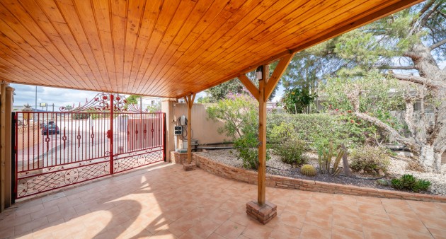 Sale - Chalet - Ciudad Quesada - Rojales