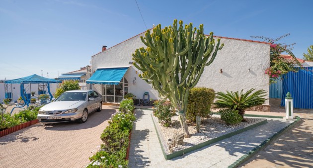 Sale - Villa - Ciudad Quesada - Rojales
