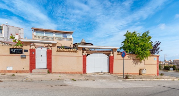 Sale - Villa - Ciudad Quesada - Rojales