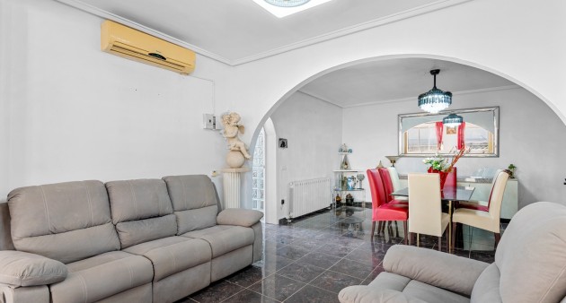 Sale - Villa - Ciudad Quesada - Rojales