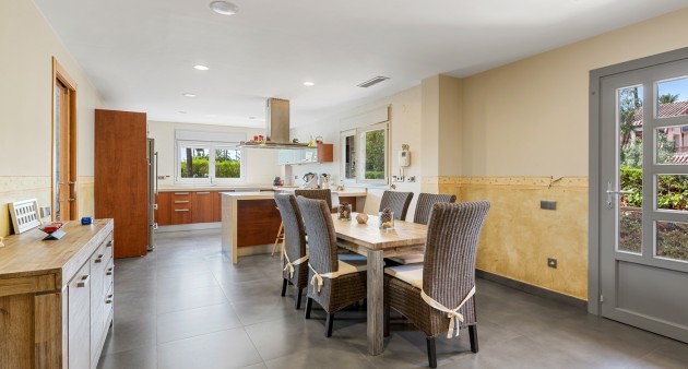 Sprzedaż - Willa - Elche/Elx