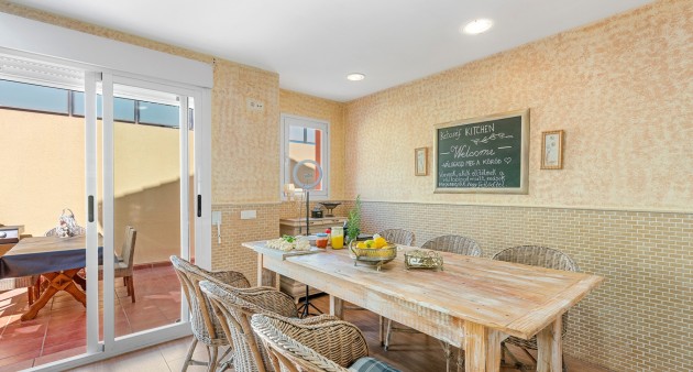 Sprzedaż - Willa - Alfas del Pi