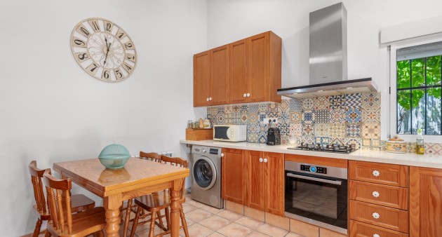 Sale - Country estate - Benijófar