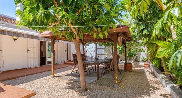 Sale - Country estate - Benijófar