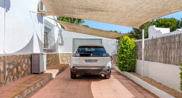 Sale - Country estate - Benijófar