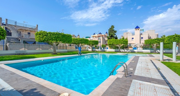 Sprzedaż - Townhouse - ﻿Torrevieja (Alicante) - Spain