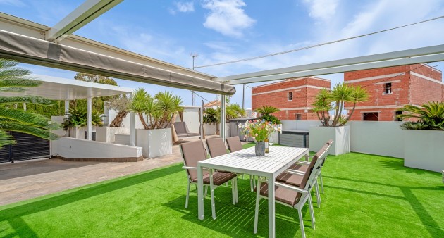 Sale - Villa - Orihuela costa - Villamartín