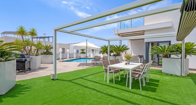 Sale - Villa - Orihuela costa - Villamartín
