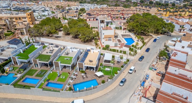 Sale - Villa - Orihuela costa - Villamartín