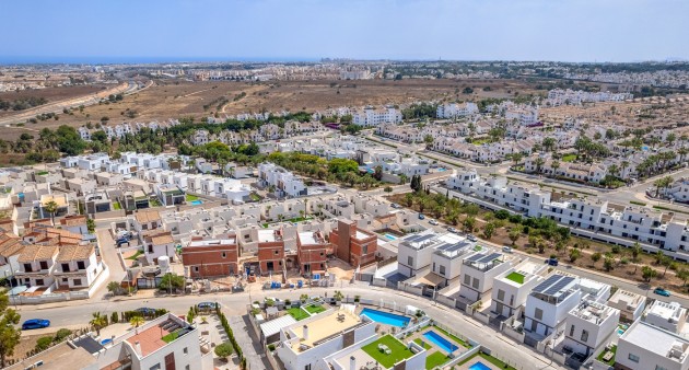 Sale - Villa - Orihuela costa - Villamartín