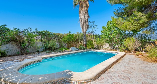 Sale - Villa - Benferri