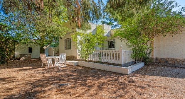 Sale - Villa - Benferri