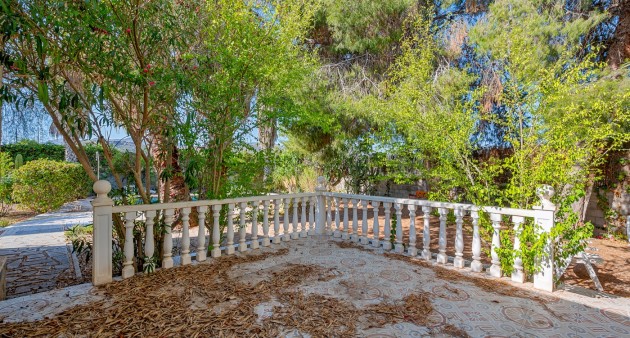 Sale - Villa - Benferri