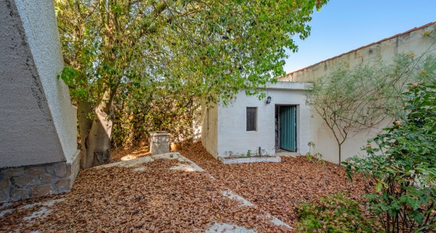 Sale - Villa - Benferri