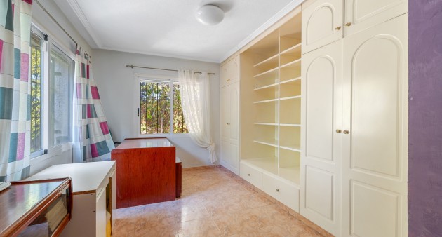 Sale - Villa - Benferri