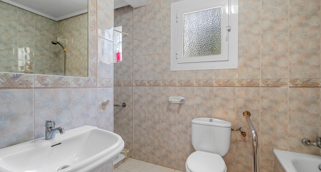 Sale - Villa - Benferri