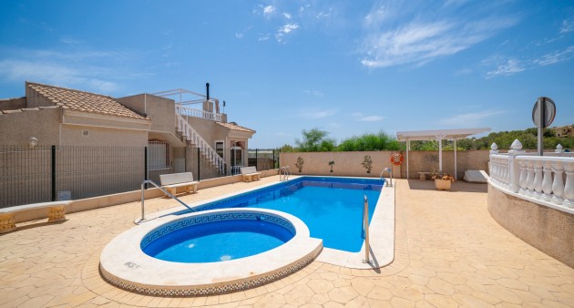 Sale - Villa - Algorfa