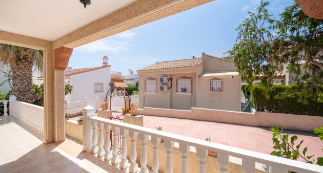 Sale - Villa - Algorfa