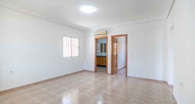 Sale - Villa - Algorfa