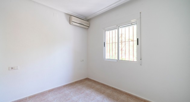 Sale - Villa - Algorfa