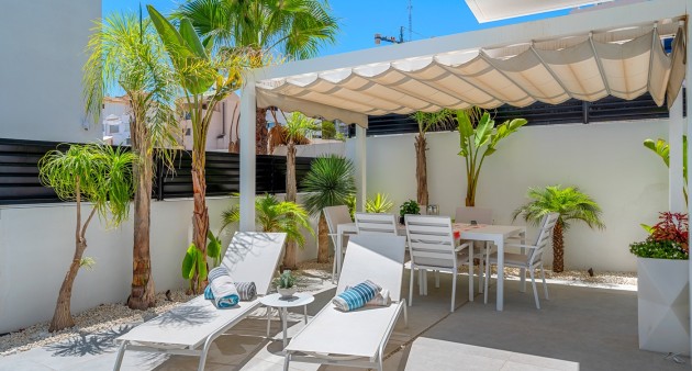 Sale - Villa - Guardamar del Segura