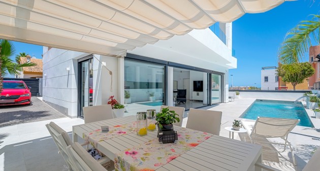 Sale - Villa - Guardamar del Segura