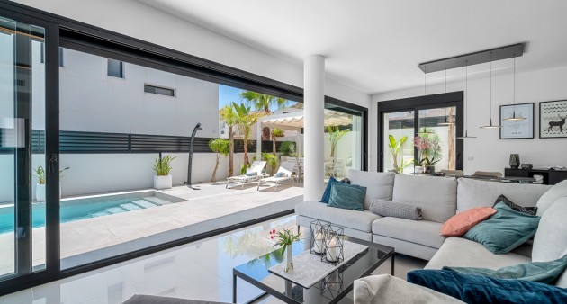 Sale - Villa - Guardamar del Segura