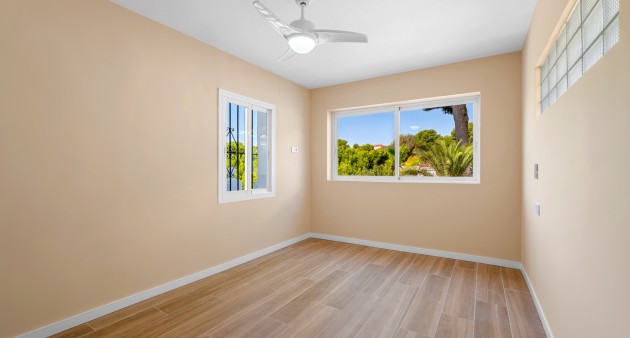 Verkoop - Villa - La Nucia - La nucia