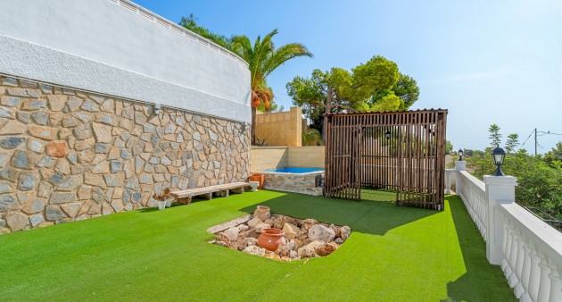 Verkoop - Villa - La Nucia - La nucia