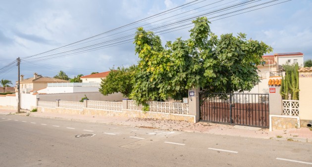 Sale - Villa - Ciudad Quesada - Rojales