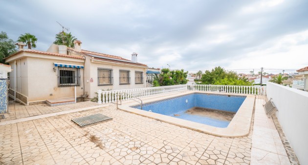 Sale - Villa - Ciudad Quesada - Rojales