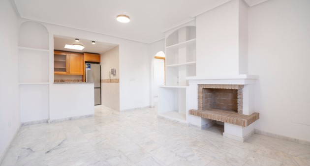 Prodej - Čtyřpodlažní dům - San Miguel